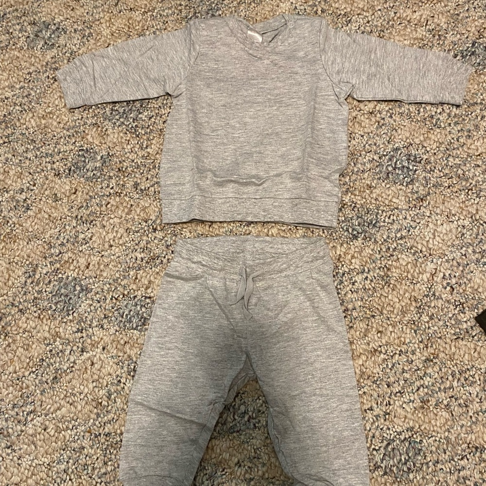 NWOT H&M Infant Sweatshirt & Sweatpants 6M
